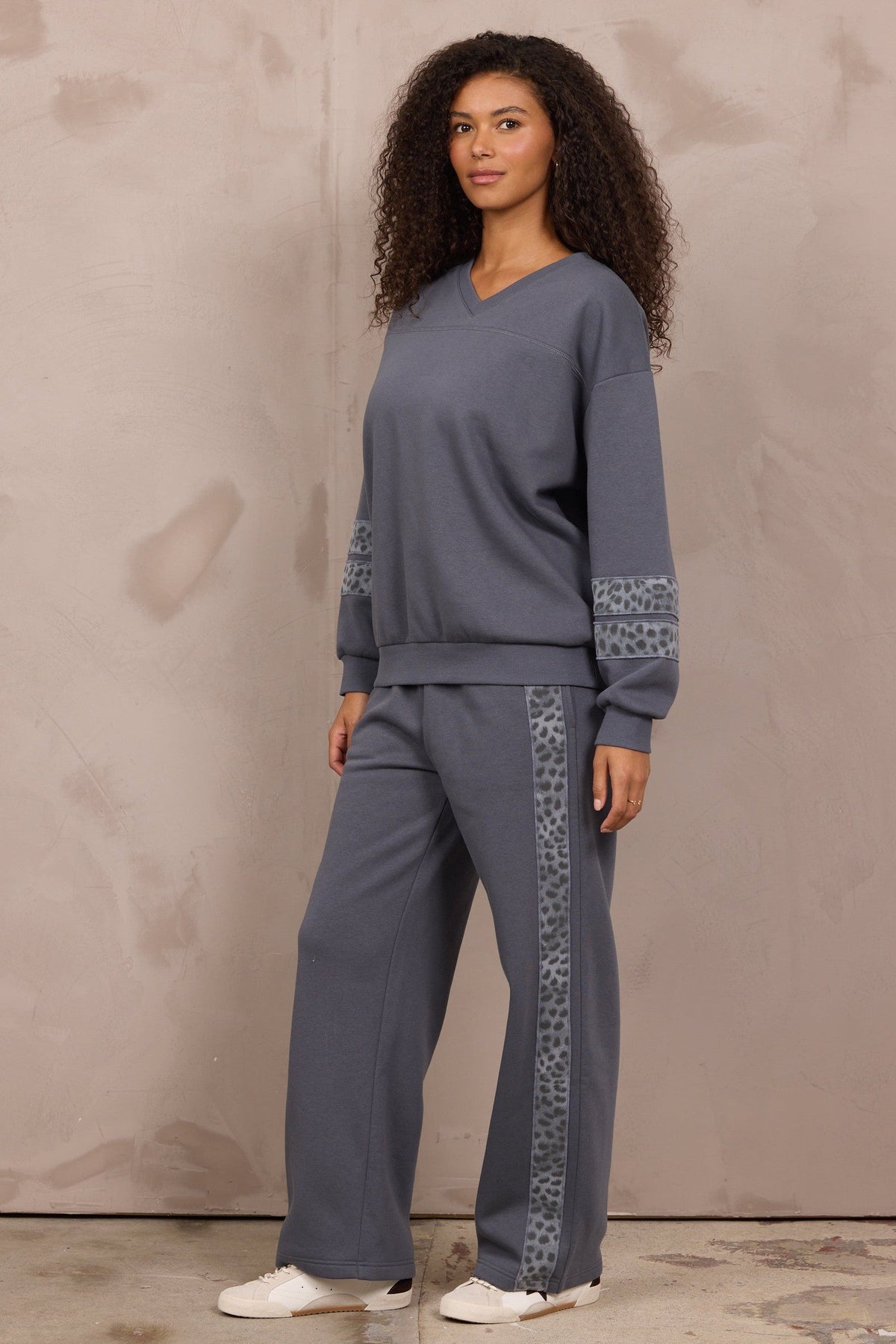 Fleece V-Neck w/ Leopard Trim