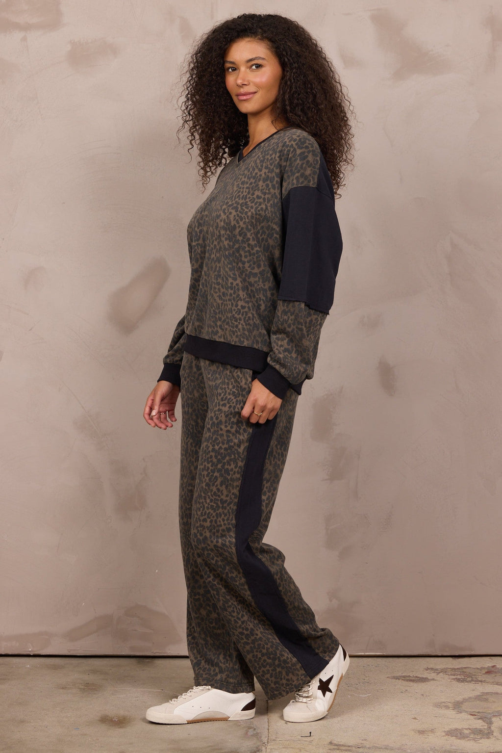 Printed Suede Terry Colorblock V-Neck
