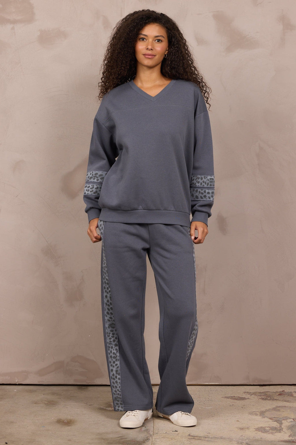 Fleece V-Neck w/ Leopard Trim