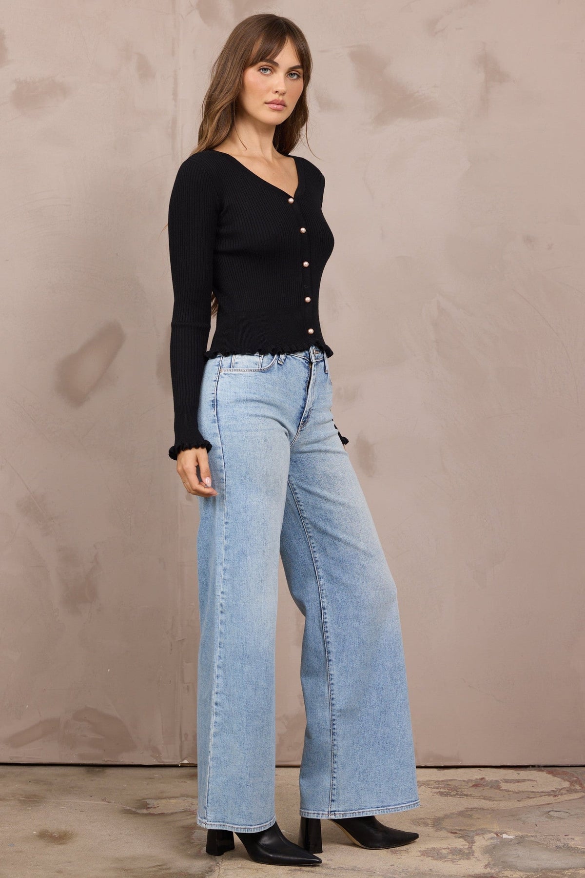 Rib Knit Fitted Cardigan