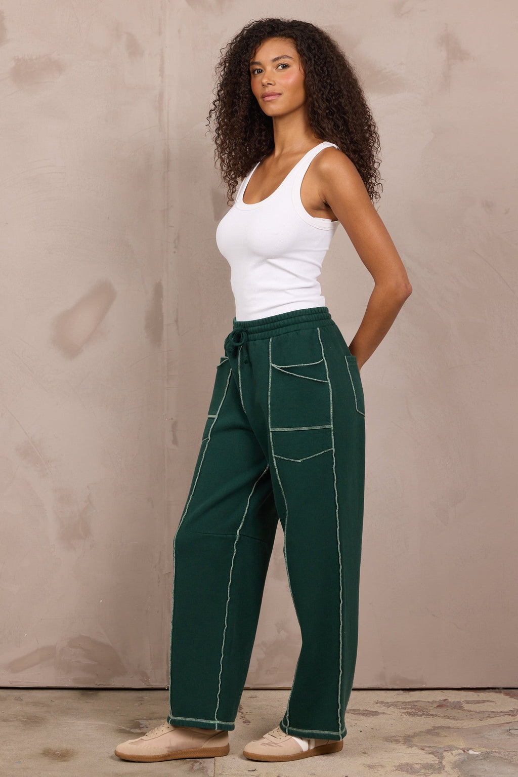 Barrell Pant w/ Contrast Stitching