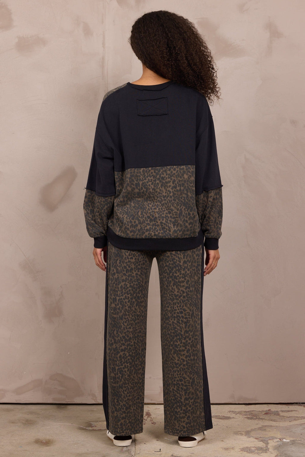 Printed Suede Terry Colorblock V-Neck